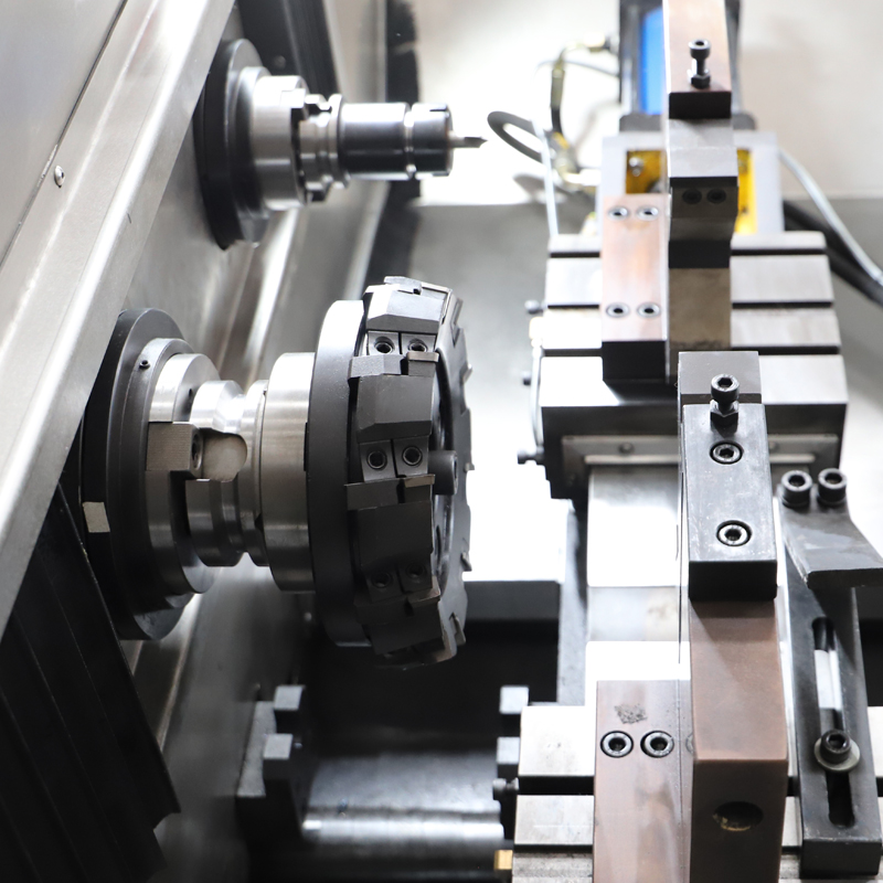 铣端面打中心孔友泰